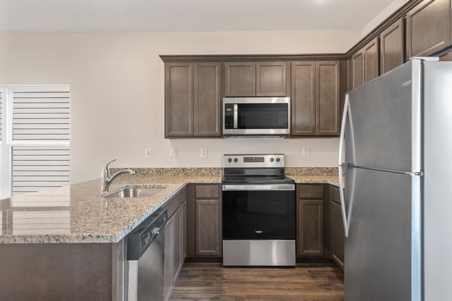 6078 Cullen Dr, La Vergne, TN 37086