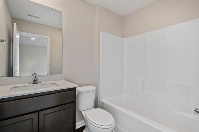 6078 Cullen Dr, La Vergne, TN 37086