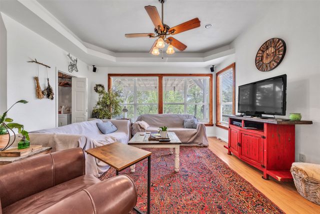 1037 County Road 1190, Kopperl, TX 76652