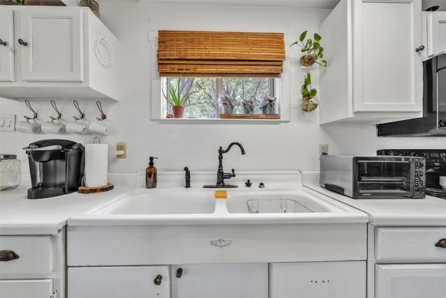 1037 County Road 1190, Kopperl, TX 76652