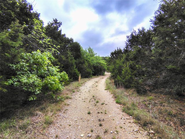 1037 County Road 1190, Kopperl, TX 76652