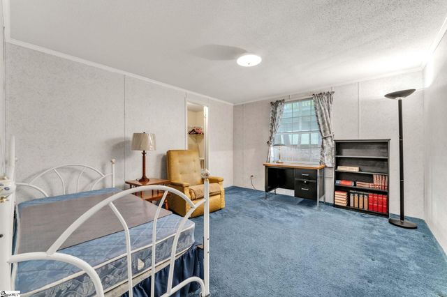 7401 Highway 24, Townville, SC 29689