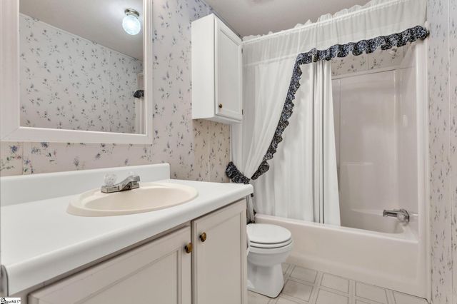 7401 Highway 24, Townville, SC 29689