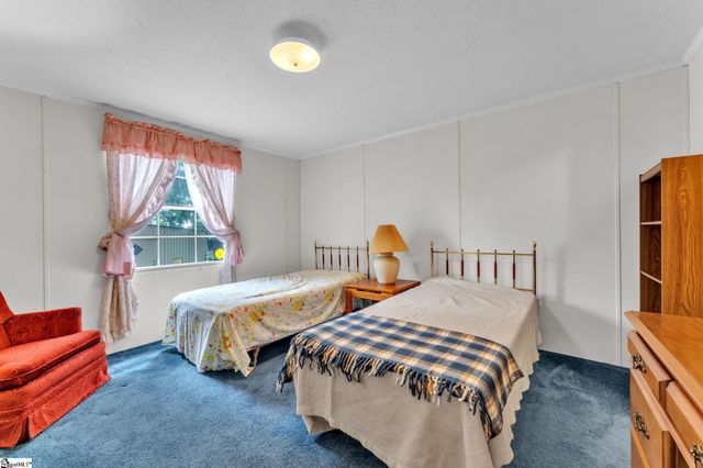 7401 Highway 24, Townville, SC 29689