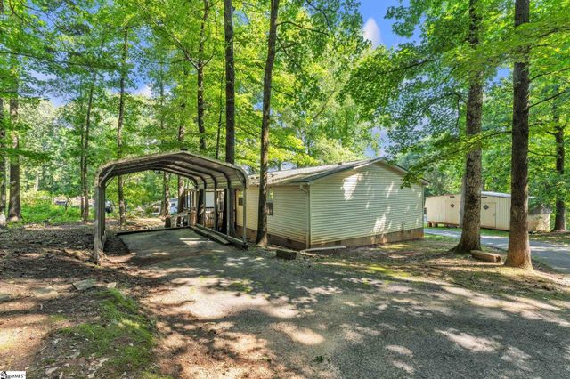 7401 Highway 24, Townville, SC 29689