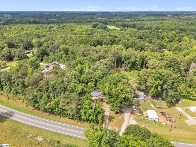 7401 Highway 24, Townville, SC 29689