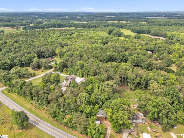 7401 Highway 24, Townville, SC 29689