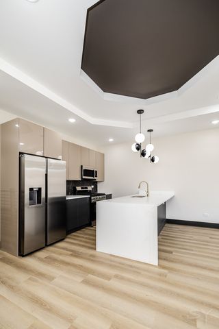 5643 S Prairie Avenue 2, Chicago, IL 60637