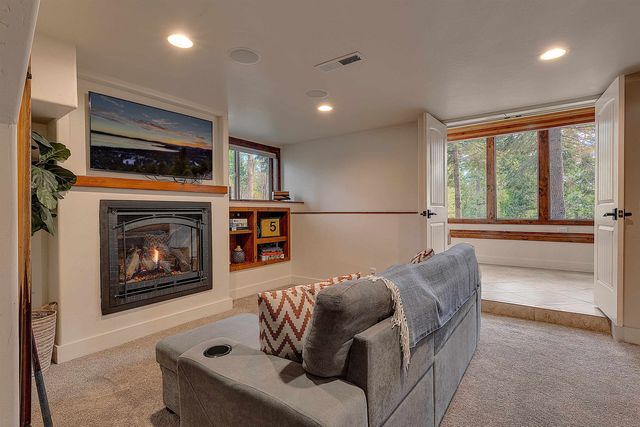 1055 Trent Lane, Kings Beach, CA 96143