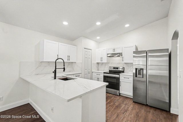 1805 Bayhill Drive, Melbourne, FL 32940