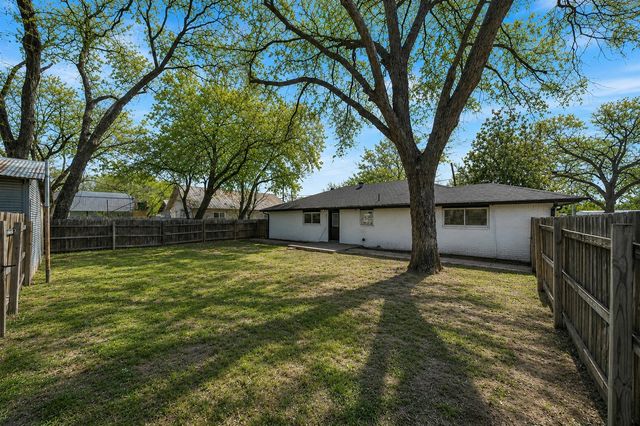 600 N Mill Street, Bowie, TX 76230