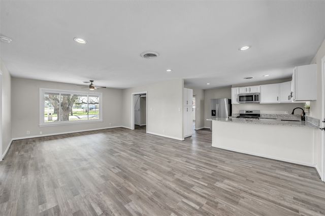 600 N Mill Street, Bowie, TX 76230