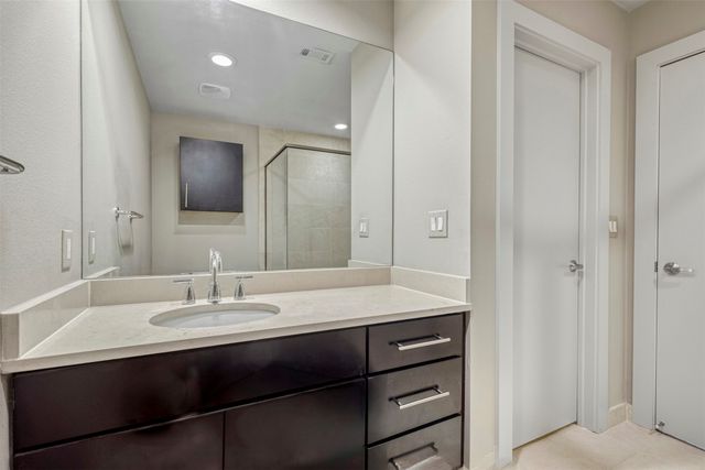 4140 Newton Avenue 6, Dallas, TX 75219