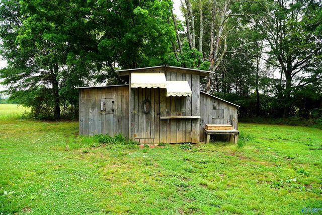 23799 Holt Road, Athens, AL 35613