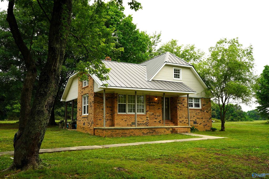 23799 Holt Road, Athens, AL 35613