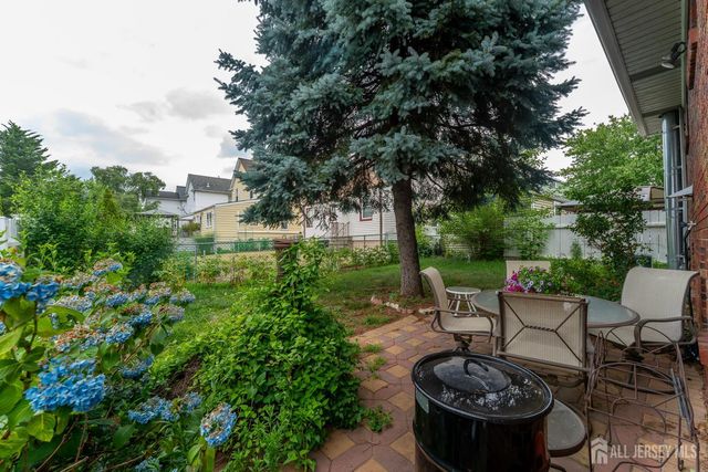 606 Knopf Street, Linden, NJ 07036