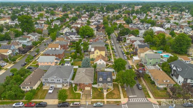 606 Knopf Street, Linden, NJ 07036