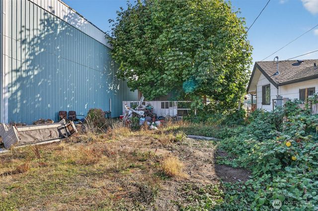 1125 N Tower Avenue, Centralia, WA 98531