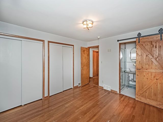 1460 Mohican Dr, Mt Lebanon, PA 15228