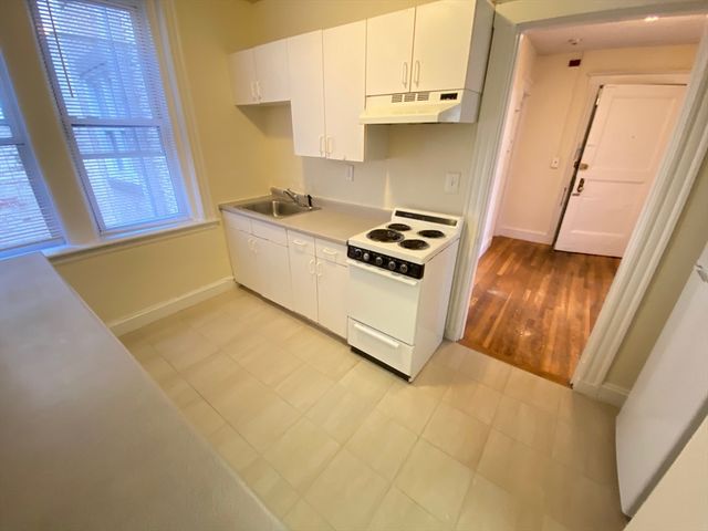 5 Barrow Street 2A, Boston, MA 02134