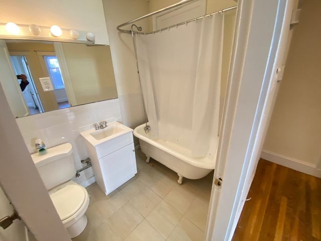 5 Barrow Street 2A, Boston, MA 02134