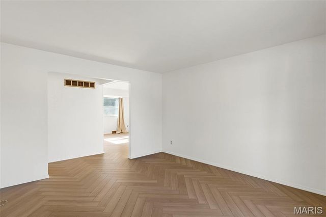 910 Cheri Heights Court, Ferguson, MO 63135