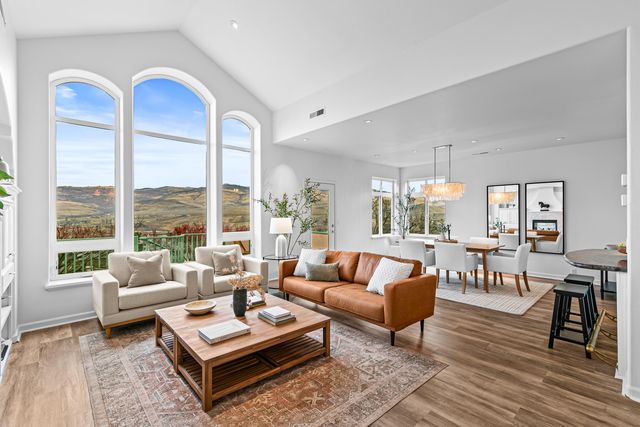 517 Lakota Way, Ashland, OR 97520