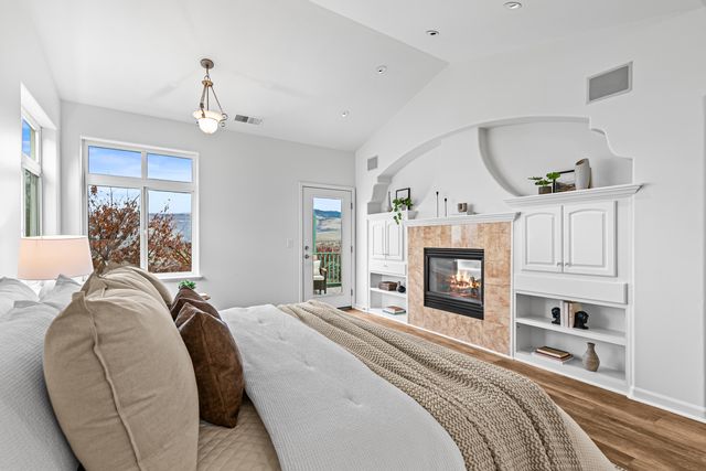 517 Lakota Way, Ashland, OR 97520