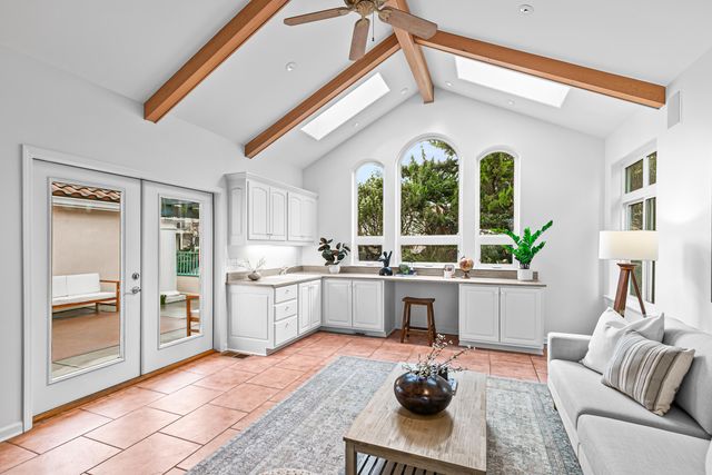 517 Lakota Way, Ashland, OR 97520