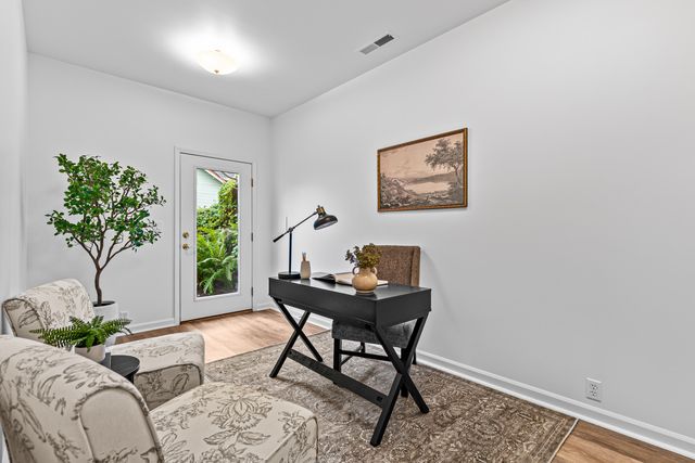 517 Lakota Way, Ashland, OR 97520