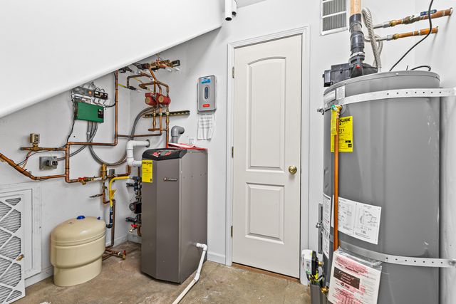 517 Lakota Way, Ashland, OR 97520