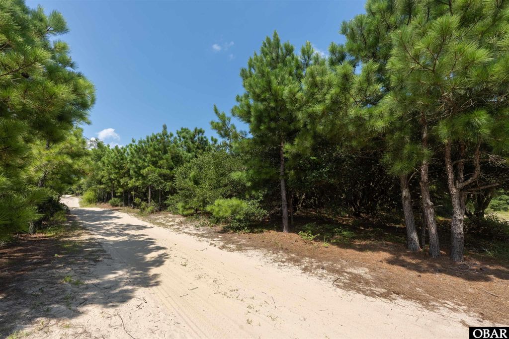 Image 13 of property listing at 2317 Sandpiper Road Lot #21, Corolla, NC 27927