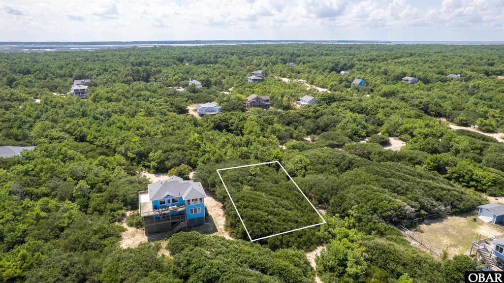 Image 8 of property listing at 2317 Sandpiper Road Lot #21, Corolla, NC 27927