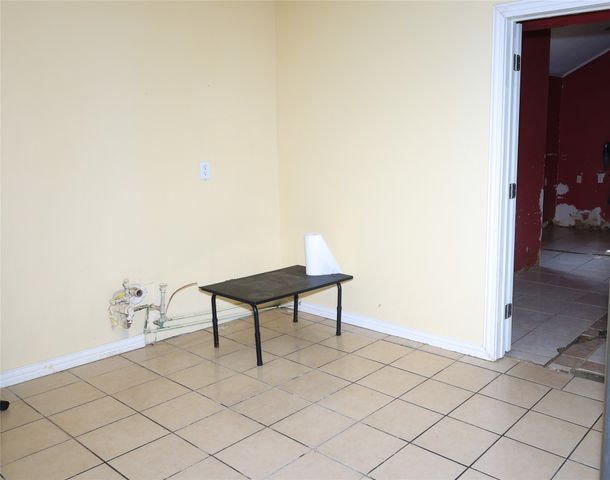 8101 Julie Avenue, Fort Worth, TX 76116