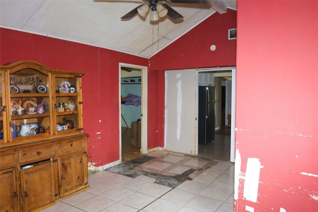 8101 Julie Avenue, Fort Worth, TX 76116