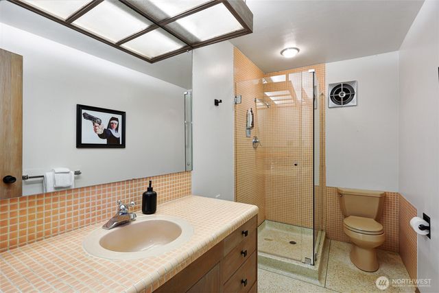 16720 15th Avenue NW, Shoreline, WA 98177