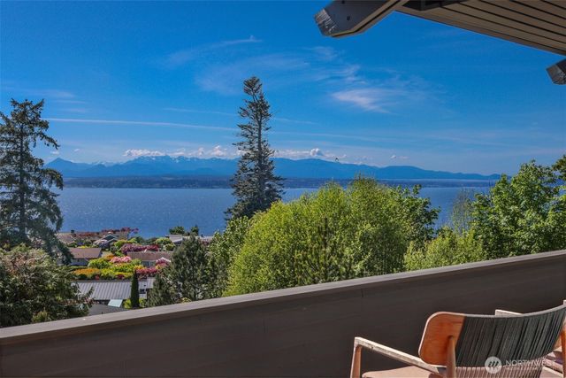 16720 15th Avenue NW, Shoreline, WA 98177
