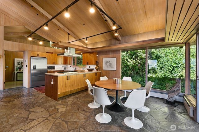 16720 15th Avenue NW, Shoreline, WA 98177