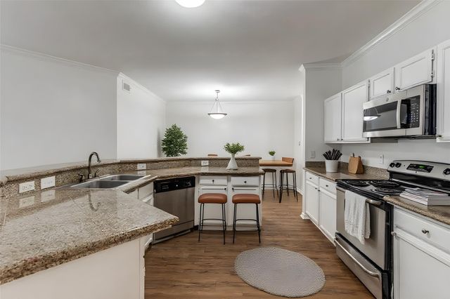 6804 N Capital Of Texas Highway 313, Austin, TX 78731