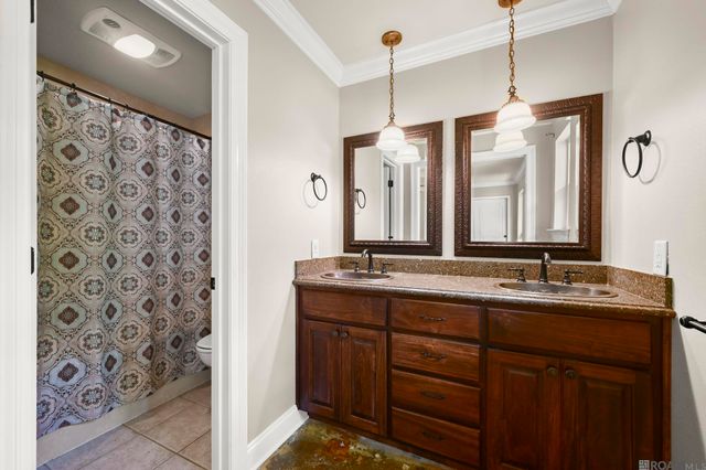 113 Oakwood Dr, Denham Springs, LA 70726