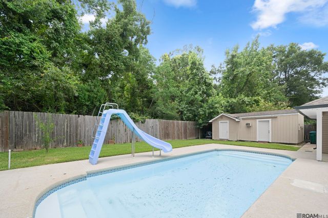 113 Oakwood Dr, Denham Springs, LA 70726