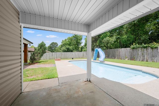 113 Oakwood Dr, Denham Springs, LA 70726
