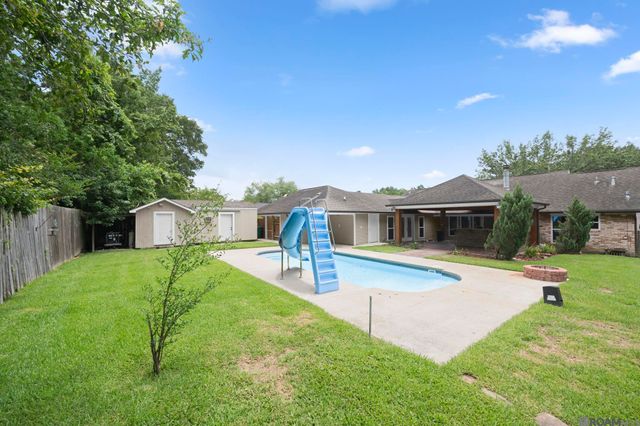 113 Oakwood Dr, Denham Springs, LA 70726