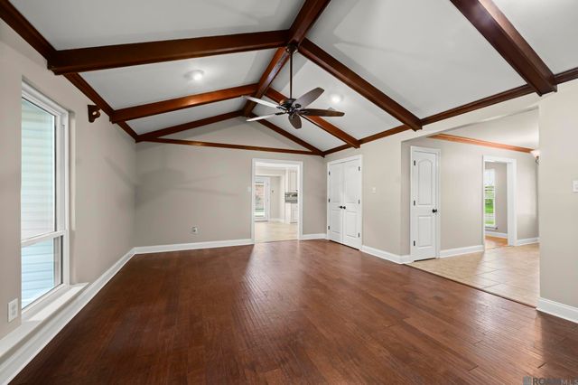 113 Oakwood Dr, Denham Springs, LA 70726