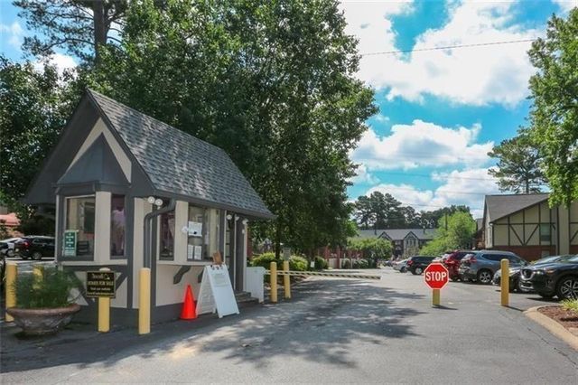 6851 Roswell Road D10, Atlanta, GA 30328