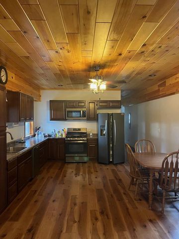 N9544 COUNTY ROAD X, Crivitz, WI 54114