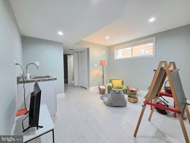 5206 12TH ST NE, Washington, DC 20011