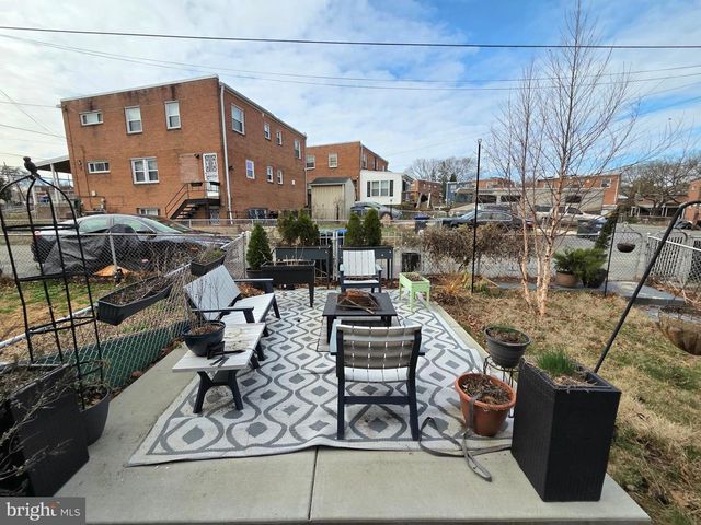 5206 12TH ST NE, Washington, DC 20011