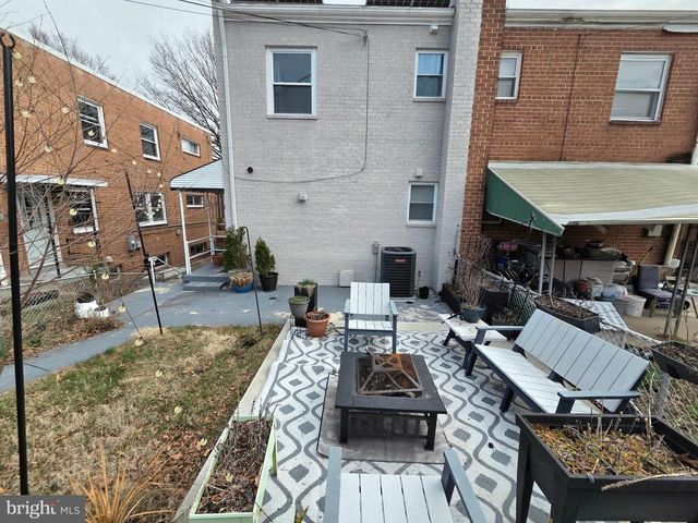 5206 12TH ST NE, Washington, DC 20011