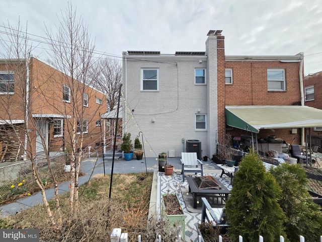 5206 12TH ST NE, Washington, DC 20011